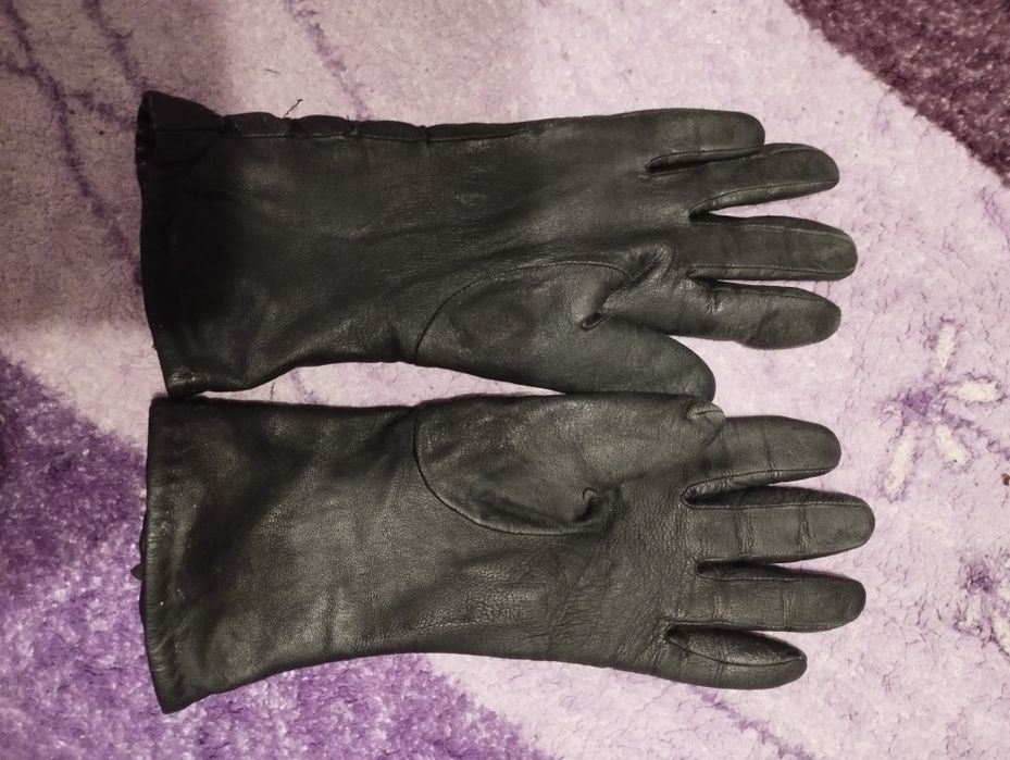 Перчатки жіночі шкіряні