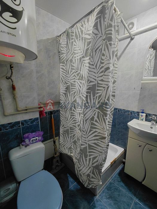 Продаж 1 кім кв Космос