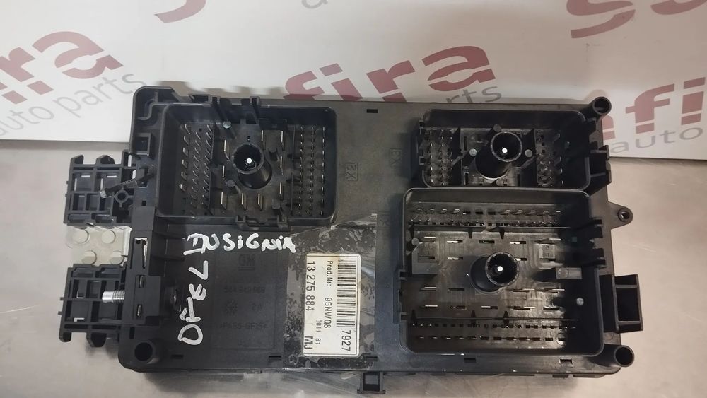 CAIXA DE FUSIVEIS OPEL INSIGNIA REF. 13275884