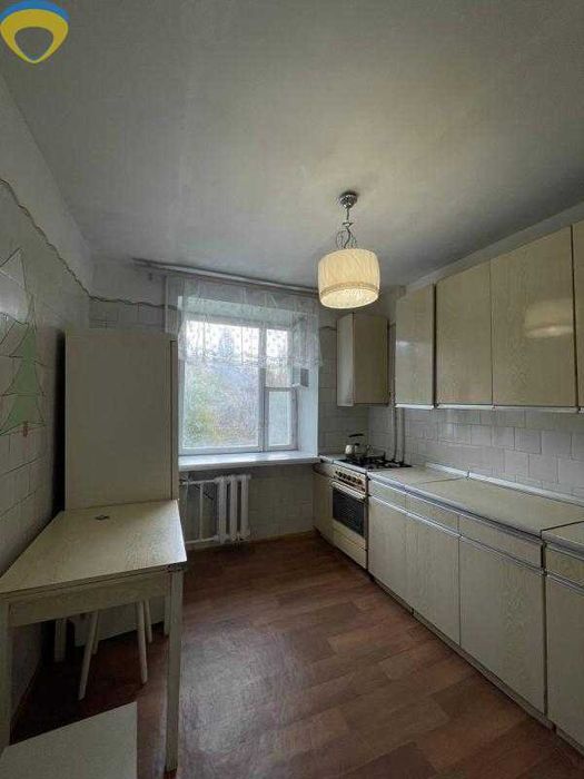 Продам велику квартиру на Таїрова будинок «Клюшка»!вул. Інглезі