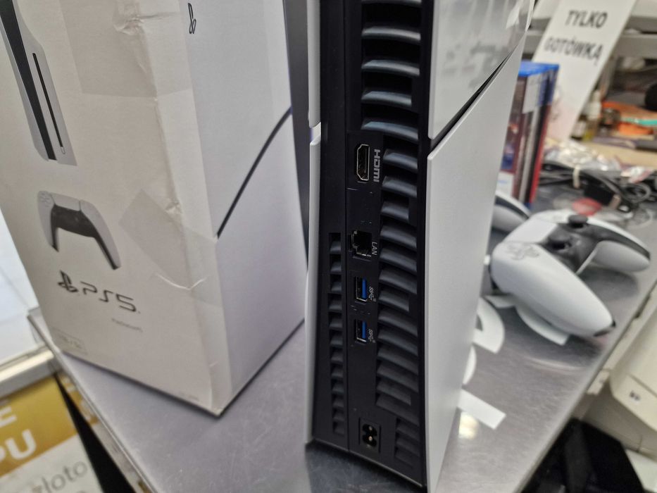 Konsola PS5 Slim Playstation 5 Slim 1TB z napędem/ + 2 pady + 5 gier