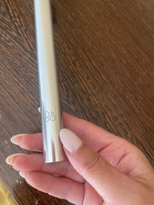 Relogio de mesa “ Bang & Olufsen “