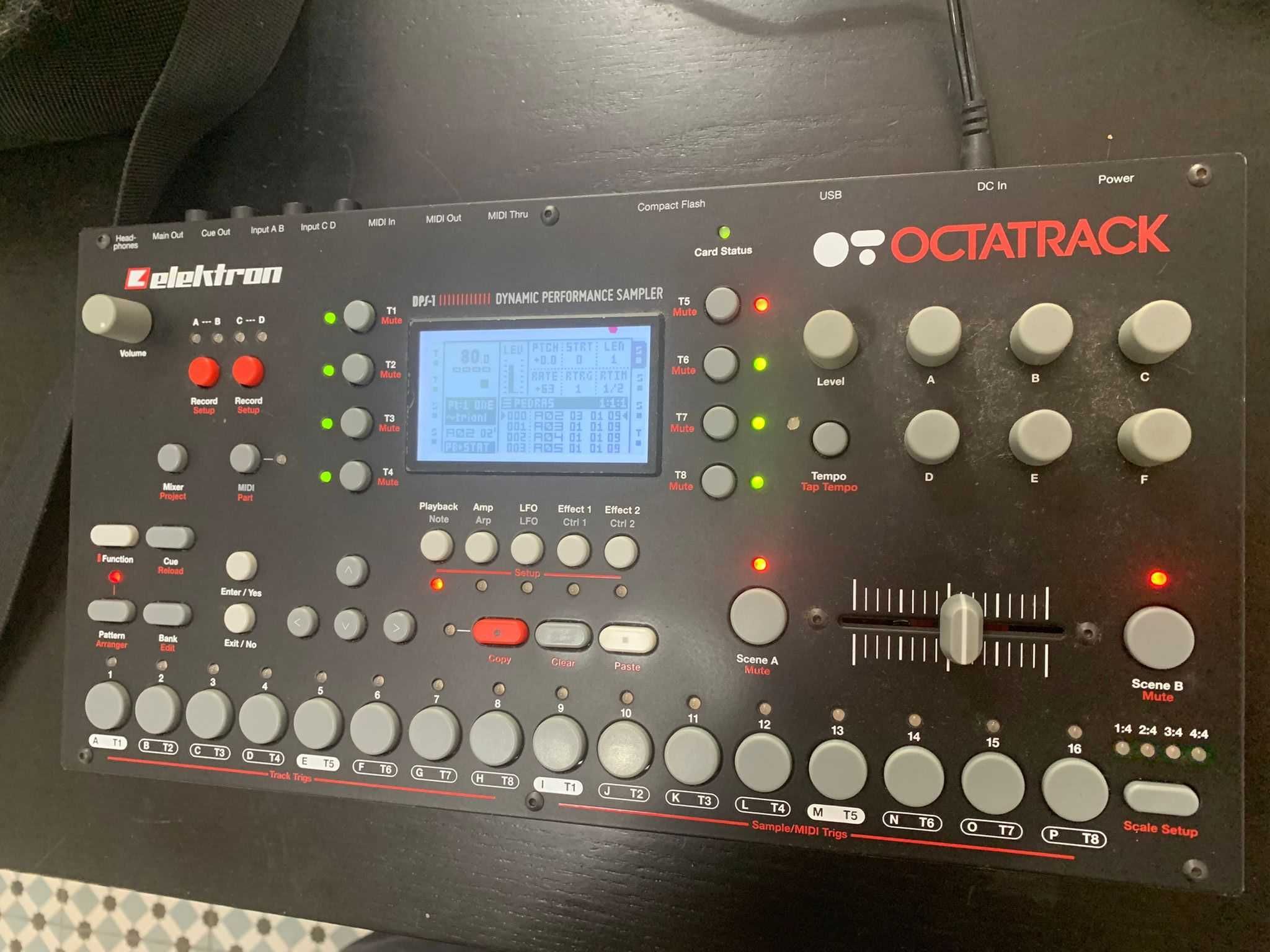 Elektron Octatrack mk1 + gigbag