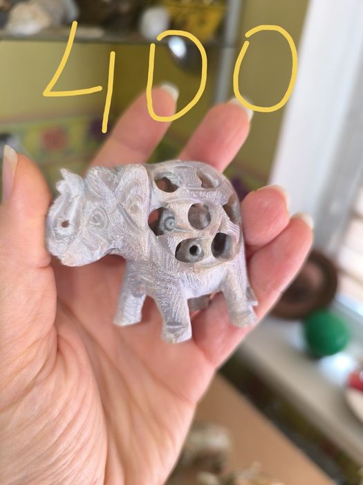 Слон из камня. Ручная работа. Индия.