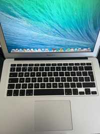 Macbook Air 13’ silver + oferta mala para computador