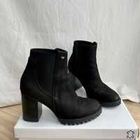 Czarne buty botki ze skóry na obcasie Wojas