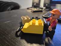 Robotnik budowlany, budowlaniec ( zagęszczarka) LEGO DUPLO [#4661] UNI