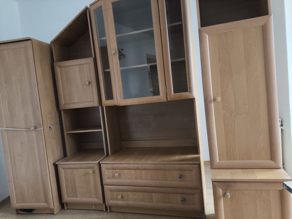 Meblościanka z szafami