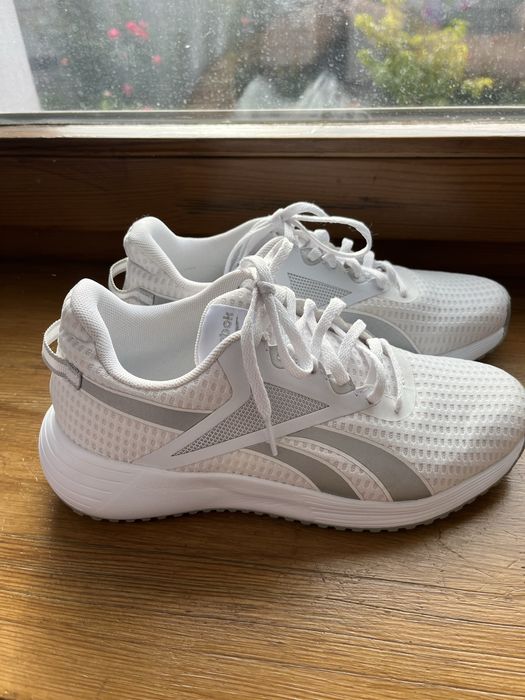 Продам кросівки reebok