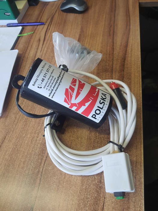 Wibrator przeciw zawieszeniowy do piaskarek posypywarek