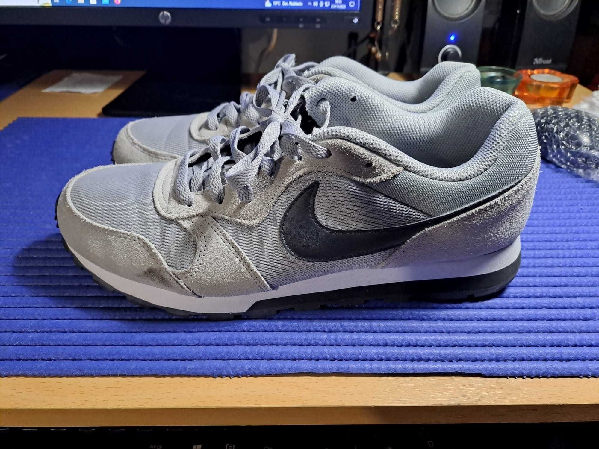 Nike Ténis MD Runner 2 N.º44.5