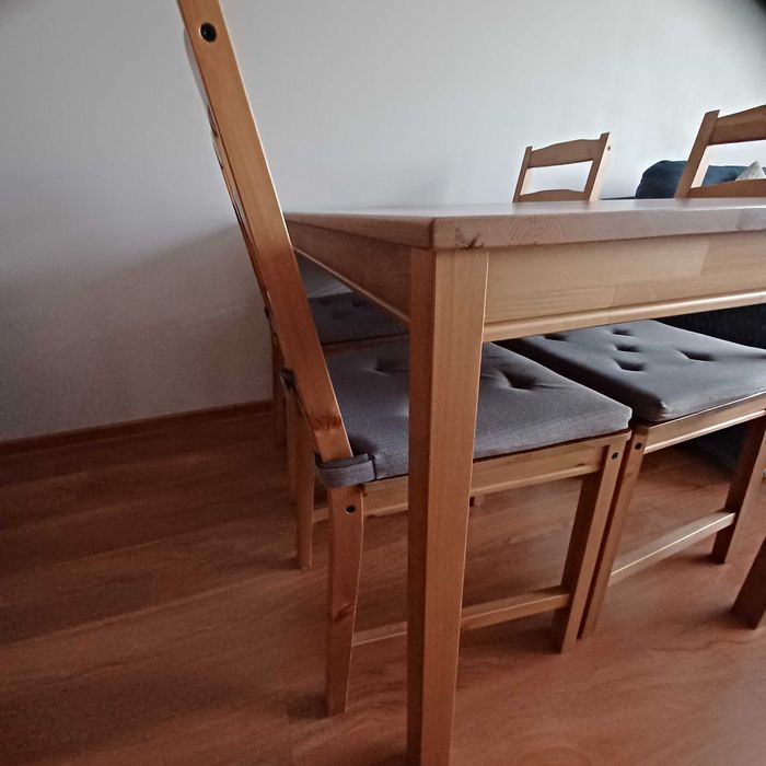Stol z krzeslami Ikea