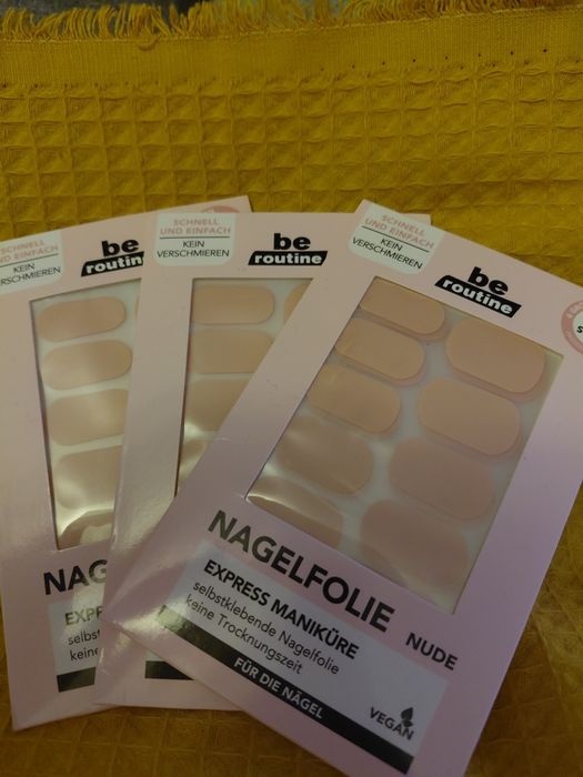 Naklejki do paznokci be routine kolor nude