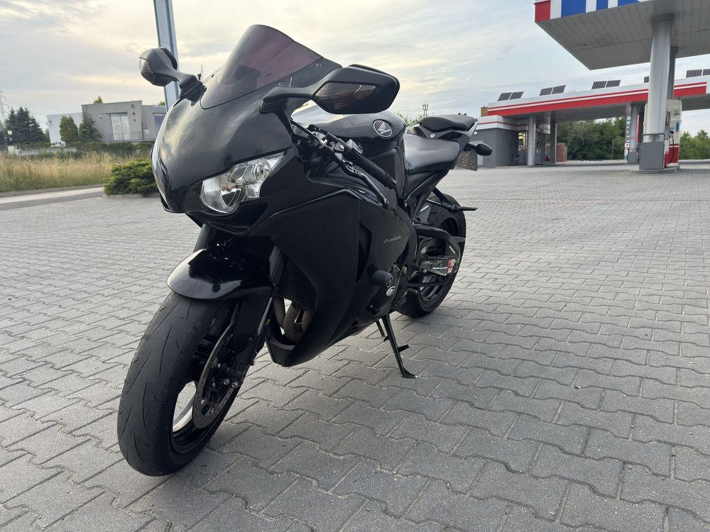 Honda CBR 1000RR SC59*39tys*Leo Vince