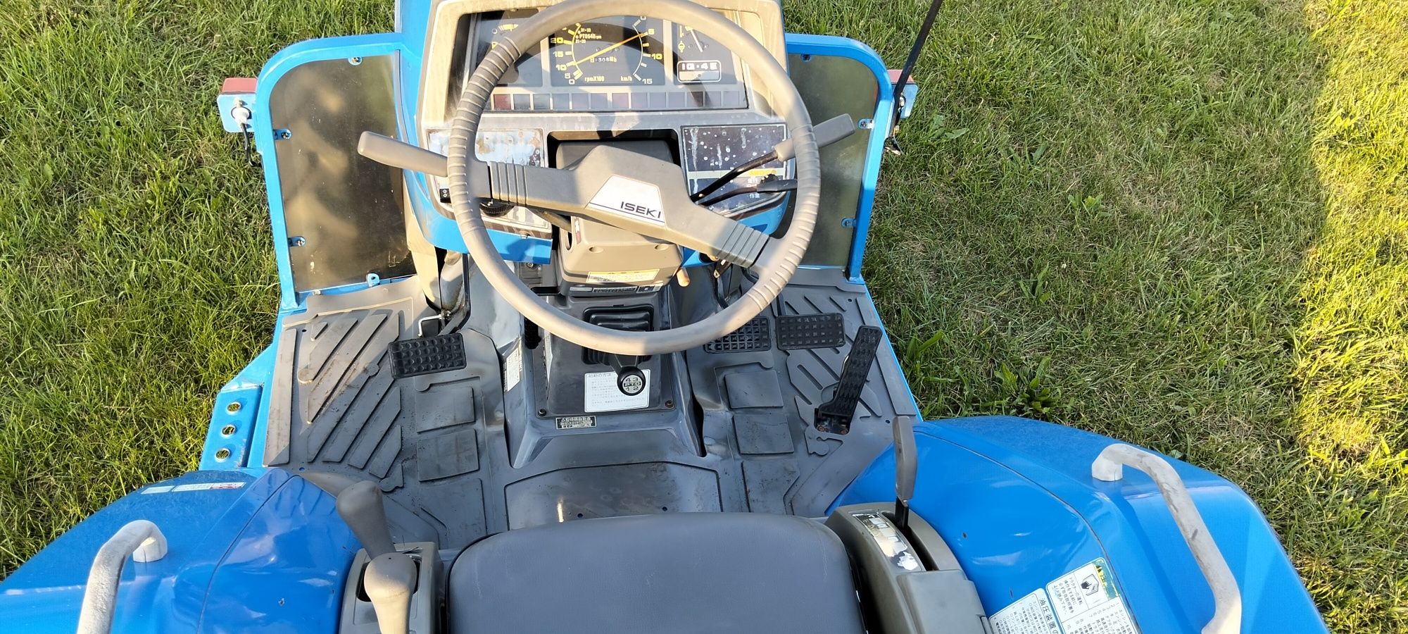 Traktorek 4x4 iseki 21 km rewers wspomaganie ciągnik tur kubota