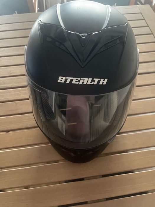 Capacete de mota stealth