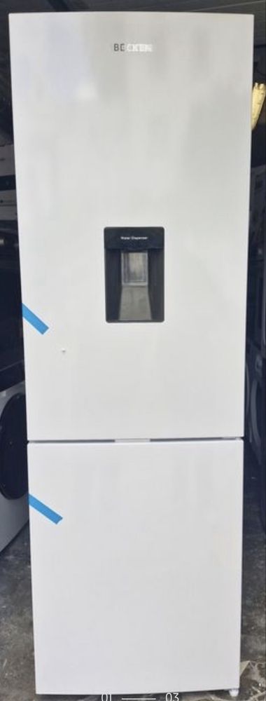 Frigorífico combinado becken com dispensador de agua No frost