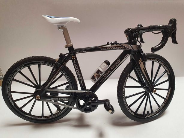 Модель гоночного велосипеда фингербайк Crazy
