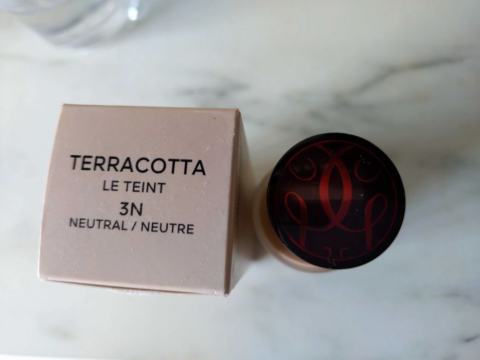 Chanel i Guerlain róż i podkład