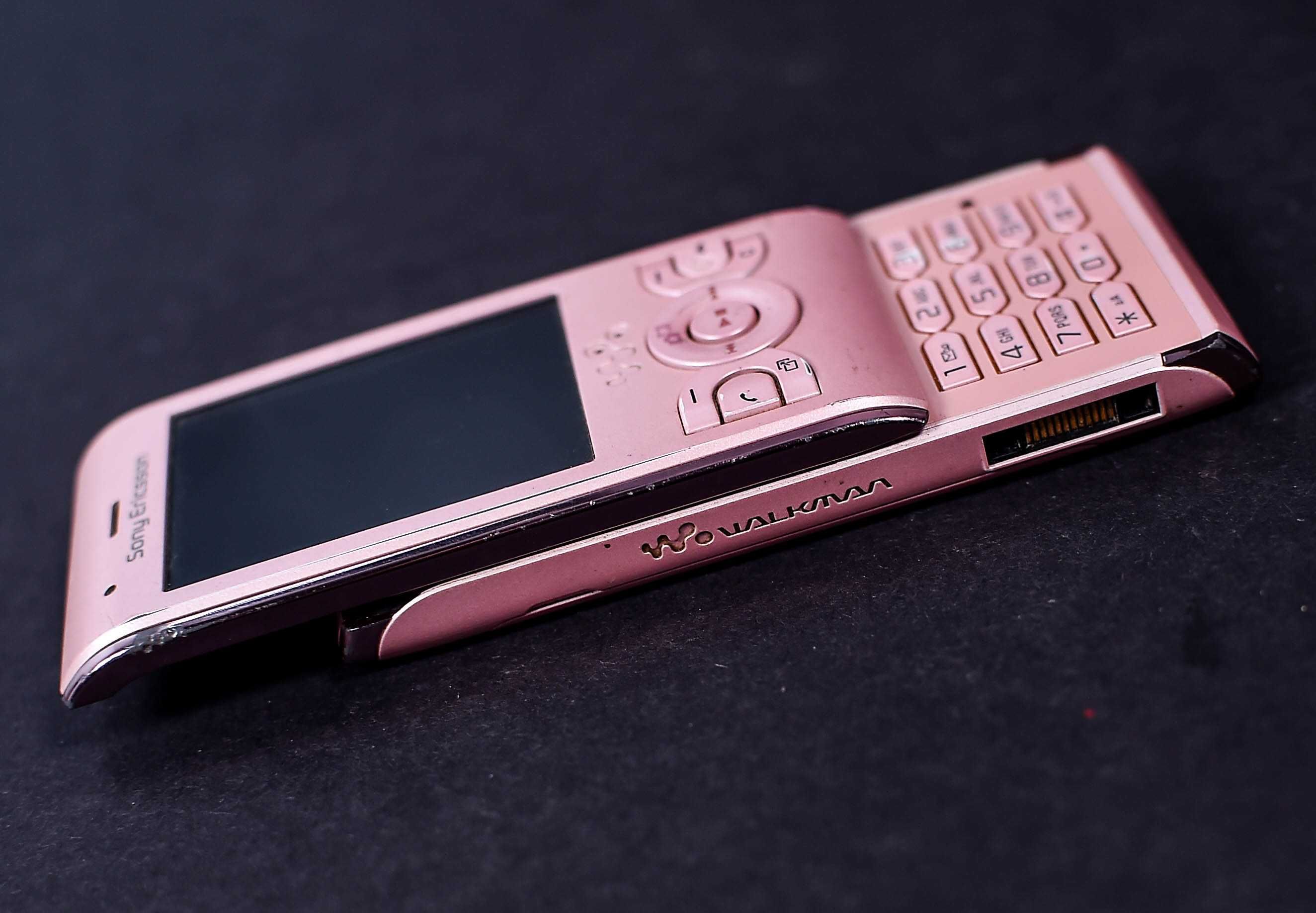 Telefon Sony Ericsson W595