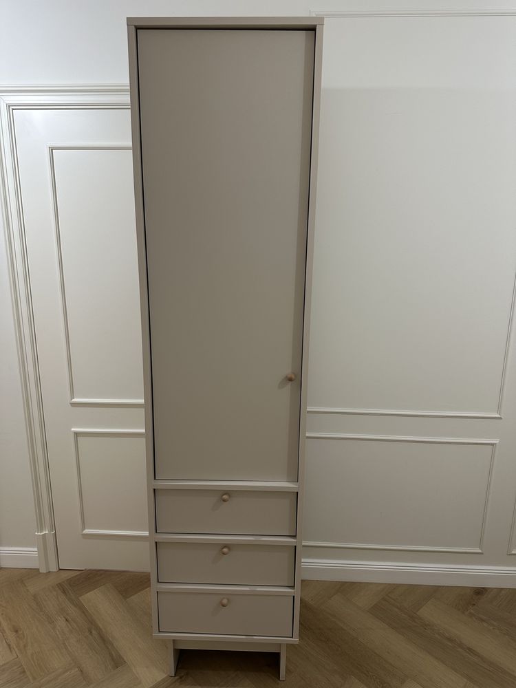 Słupek i komoda, zestaw mebli japandi wysokosc 210 cm