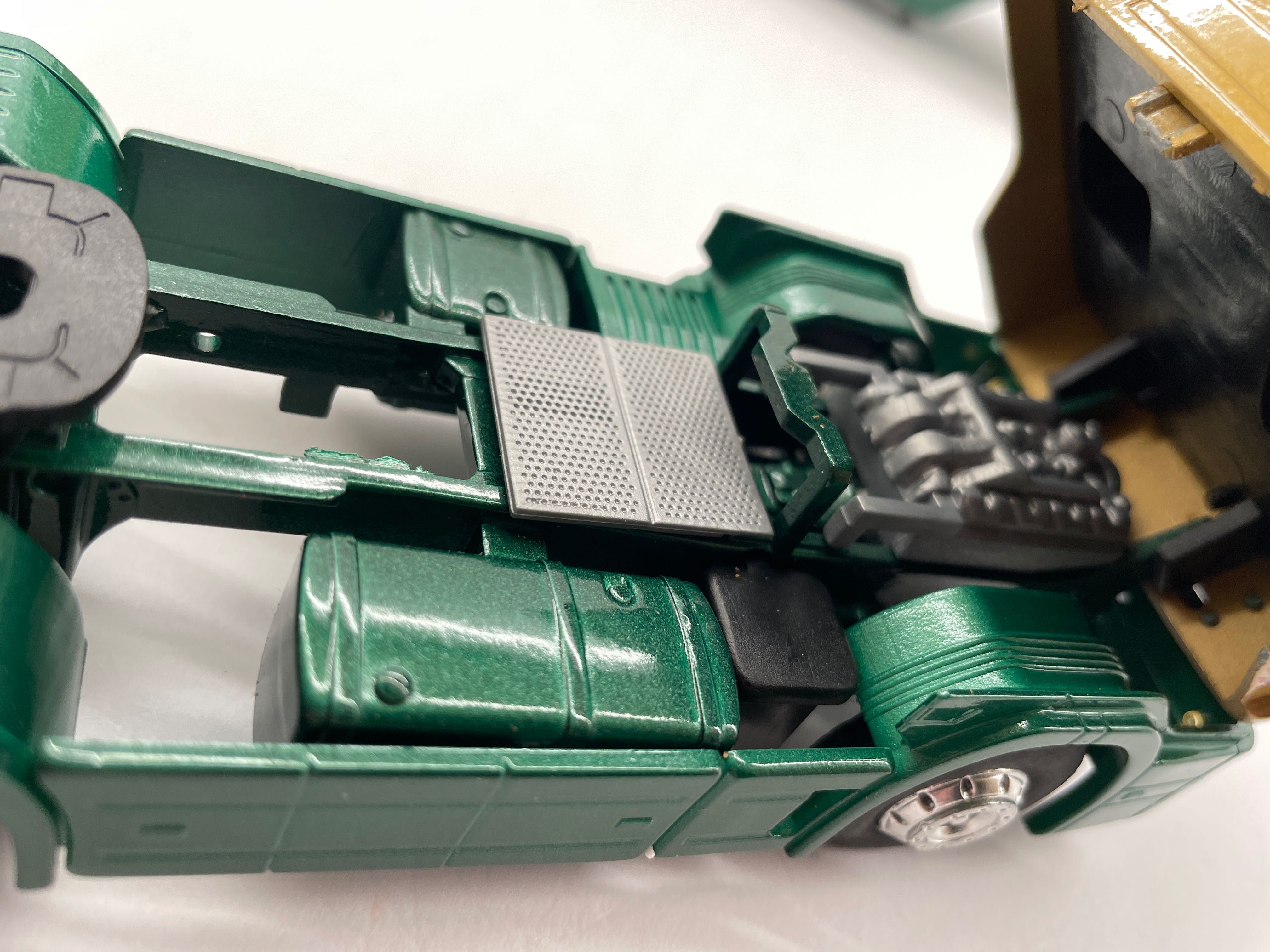 ELIGOR . Модель 1/43 SCANIA 124L с полуприцепом.Фура
