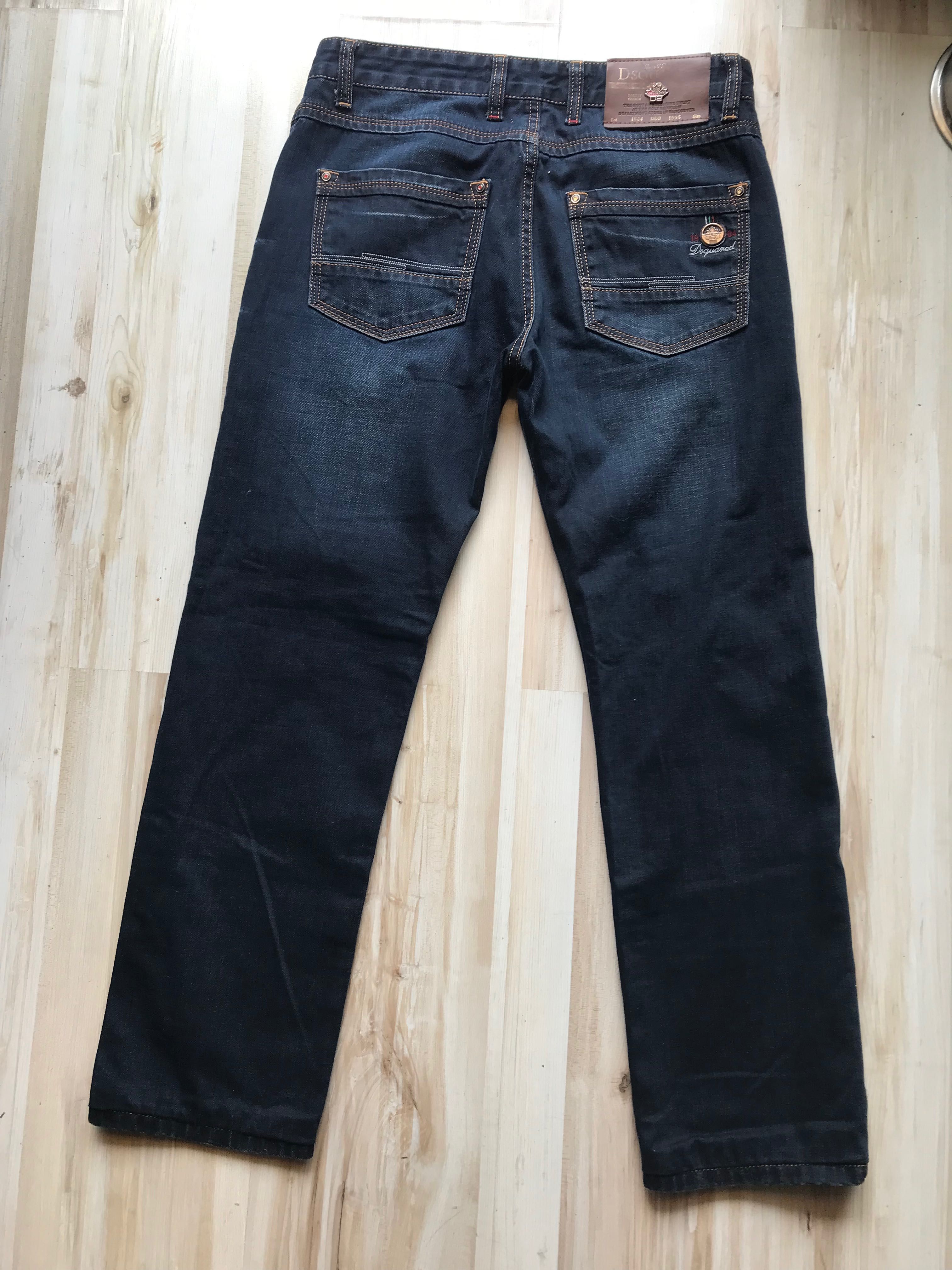 Spodnie marki Dsquared2, rozmiar na metce 31