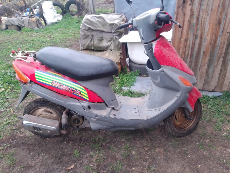 Продам скутер Хонда