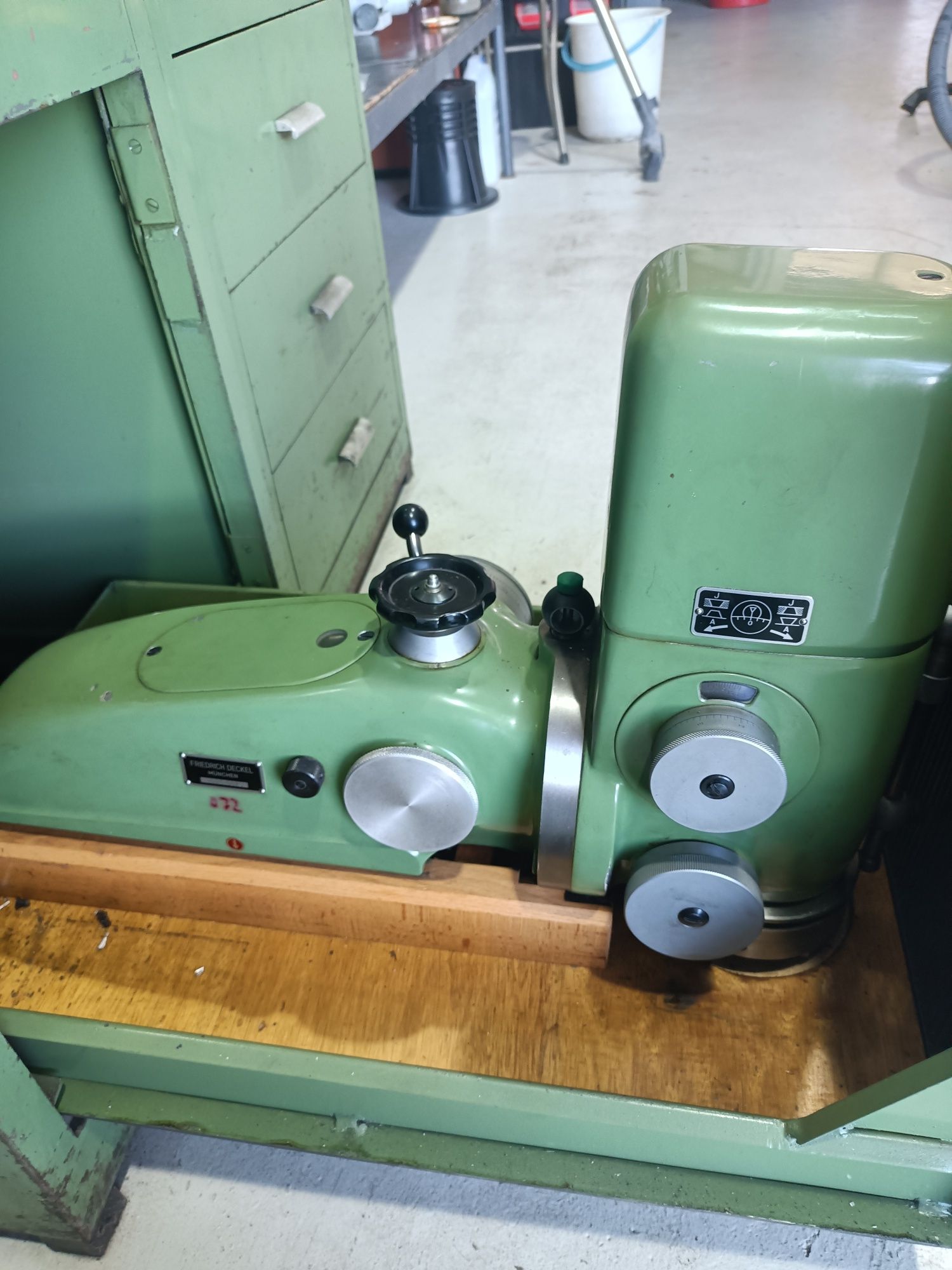Frezarka marki DECKEL FP3A