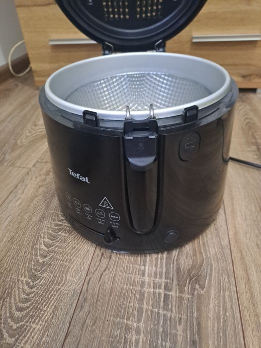 Фретюрниця Tefal