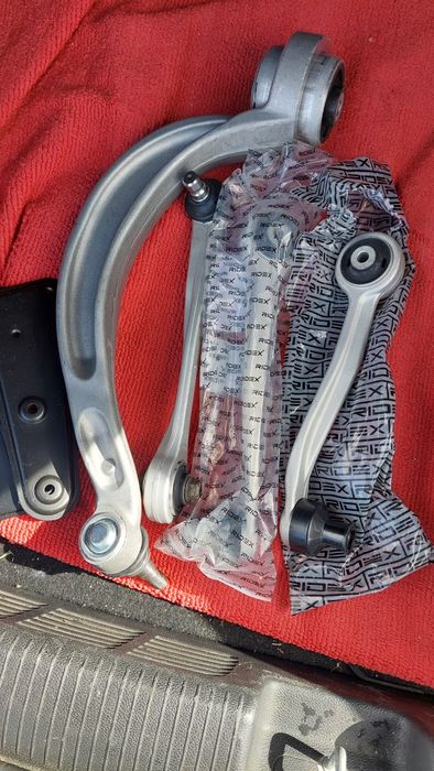 Peças para carro, direcção da Ridex.