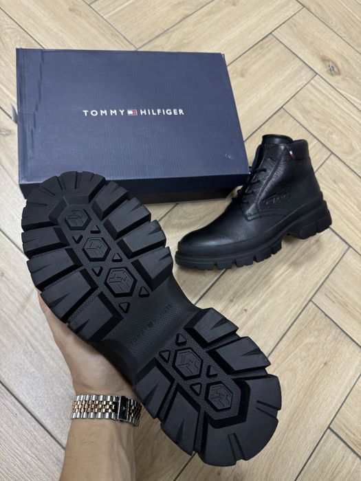 Nowa Trapery Męskie Skórzane Tommy Hilfiger Czarne Wiązane Trzewikj