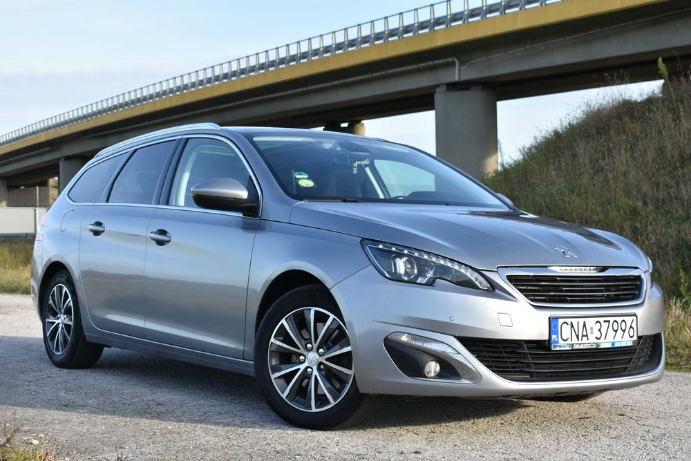 Peugeot 308 2.0HDI 2016r FULL LED Panorama Kamera Cofania Pełen Serwis