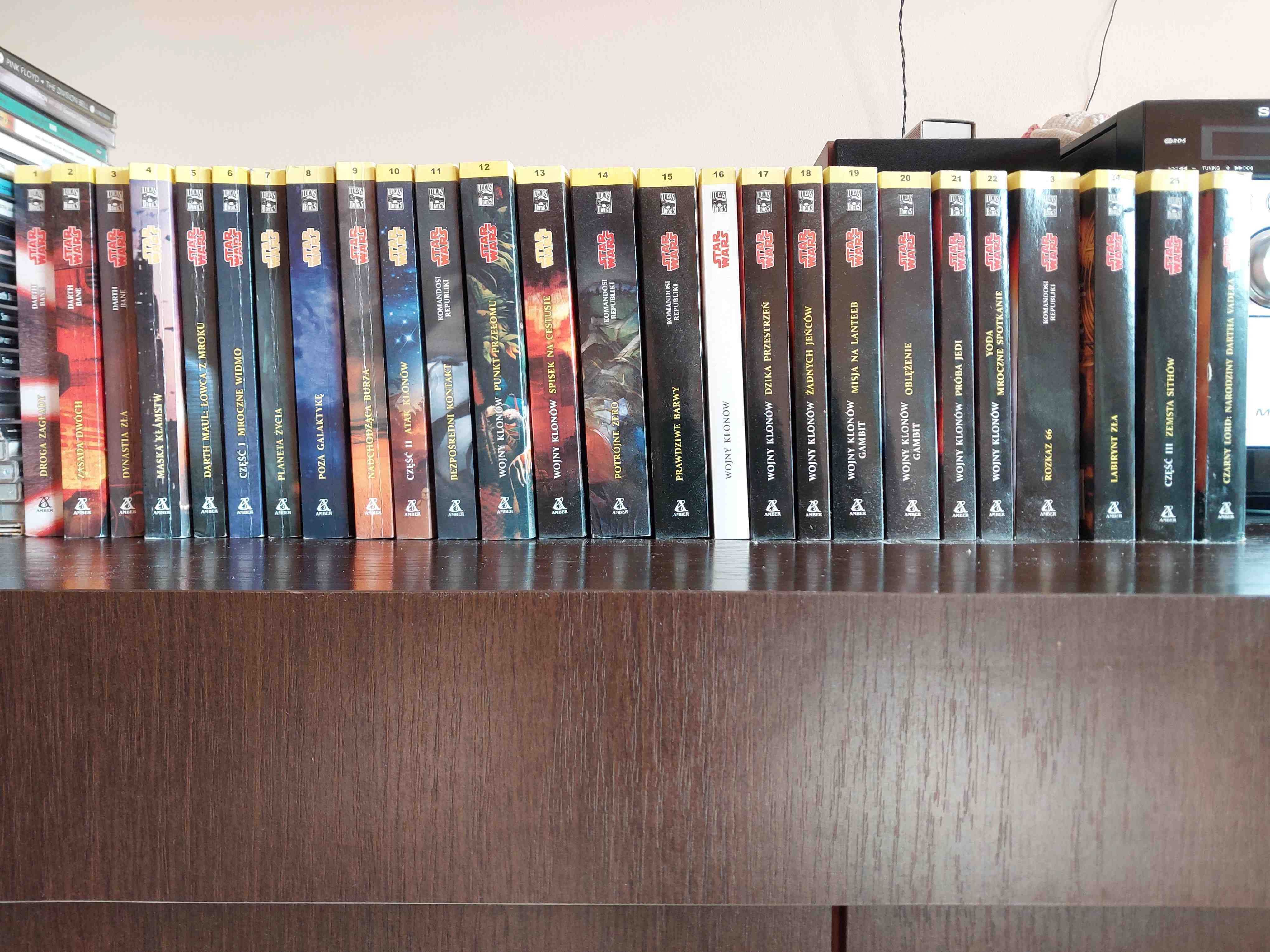 Kolekcja książek STAR WARS - 26 tomów komplet (Amber)