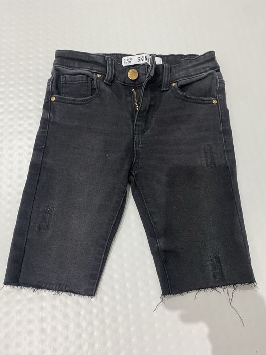Spodenki jeans z marki skinny