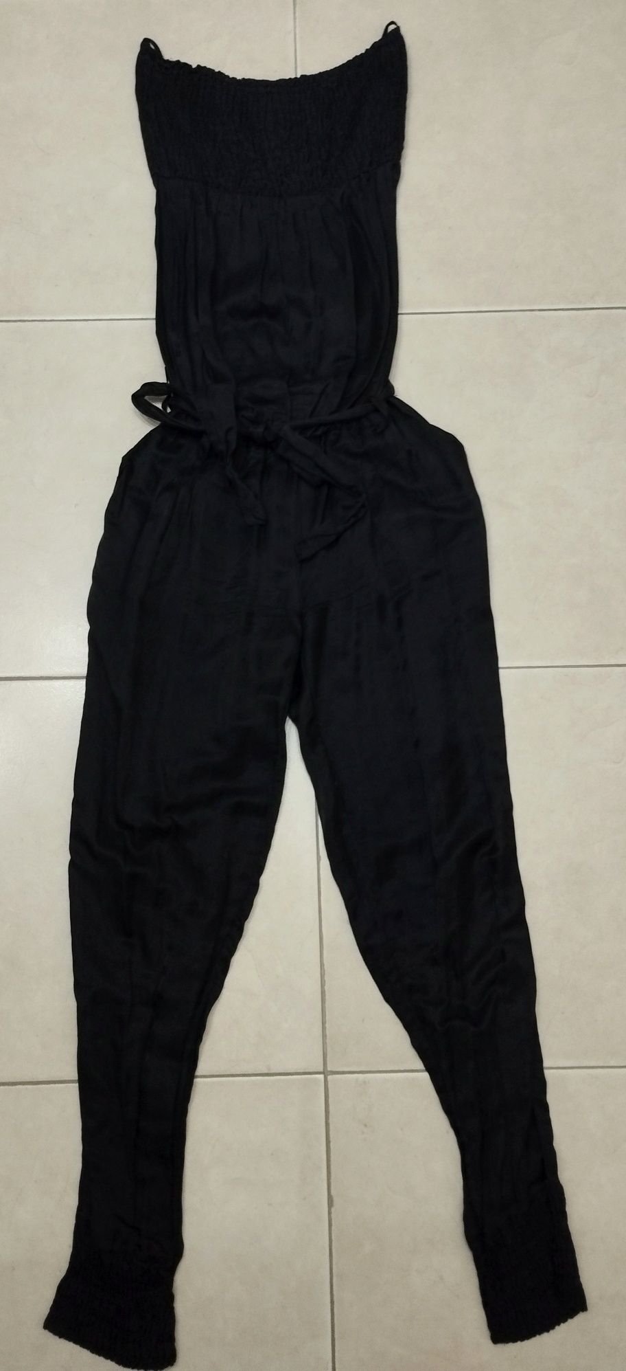 Macacão Preto da Stradivarius