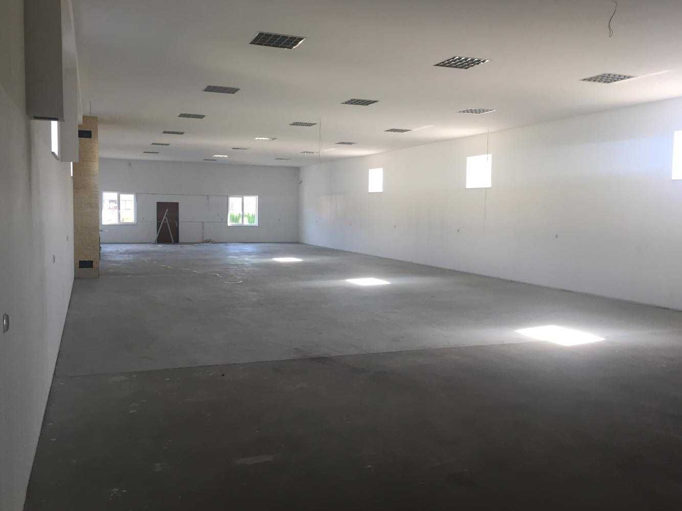 Budynek magazynowy/handlowy - 300 m2