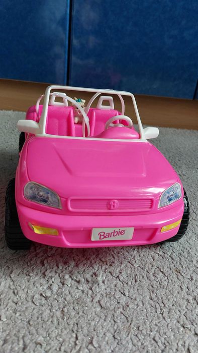 Auto Barbie różowe z pieskiem