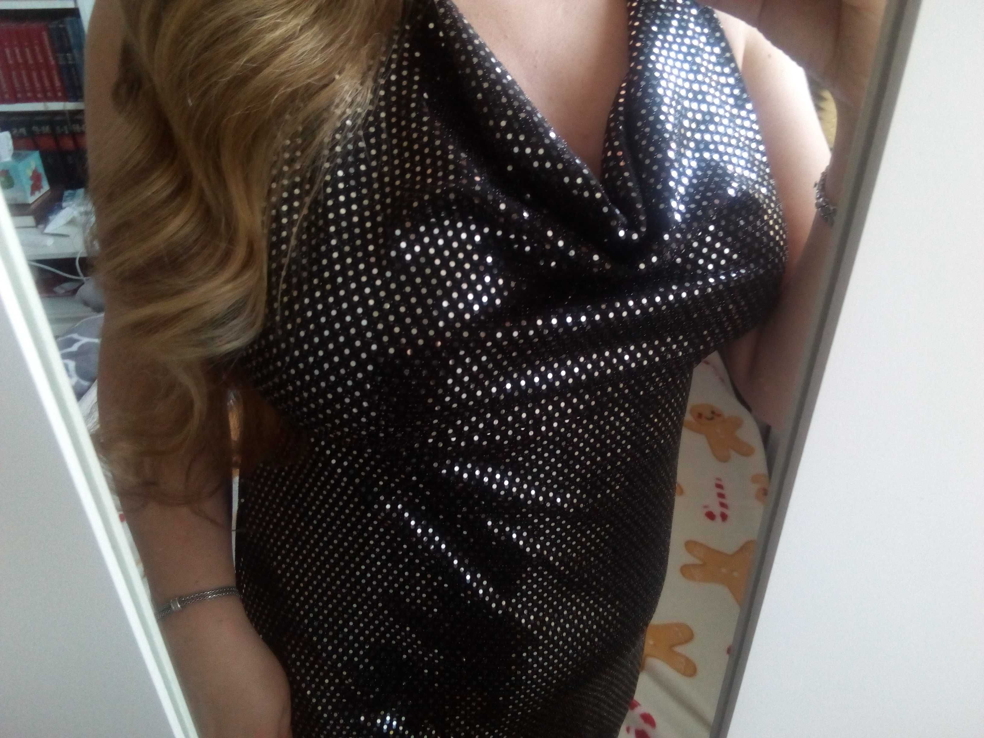 Seksi sukienka z blaskiem,XL