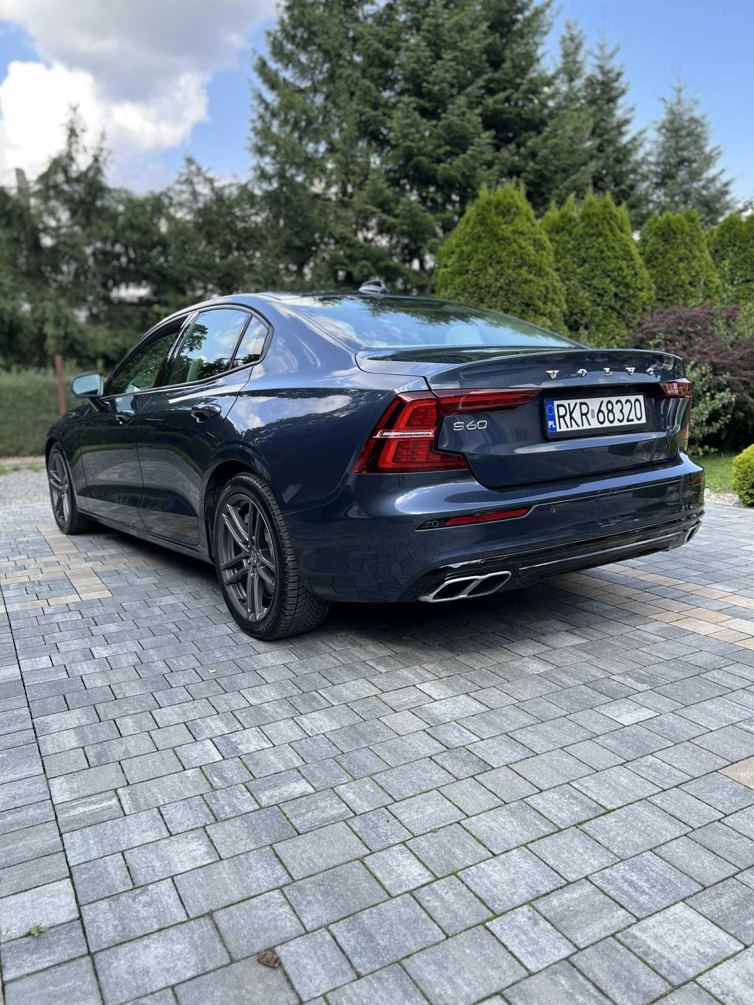 Volvo S60 T6 AWD Momentum Pro (Panorama, Led,Blis)