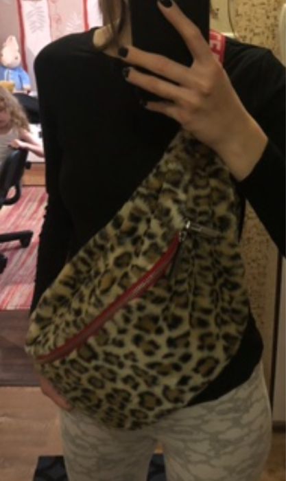 Велика леопардова плюшева бананка levi’s