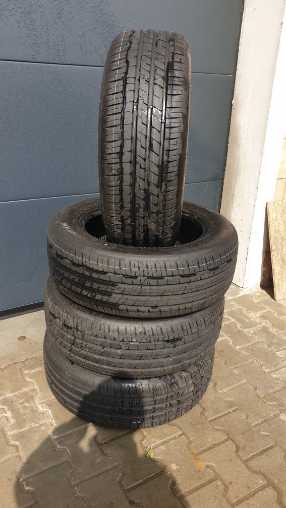Hankook Ventus S1 evo3 
235/60 R18 103 W  AO