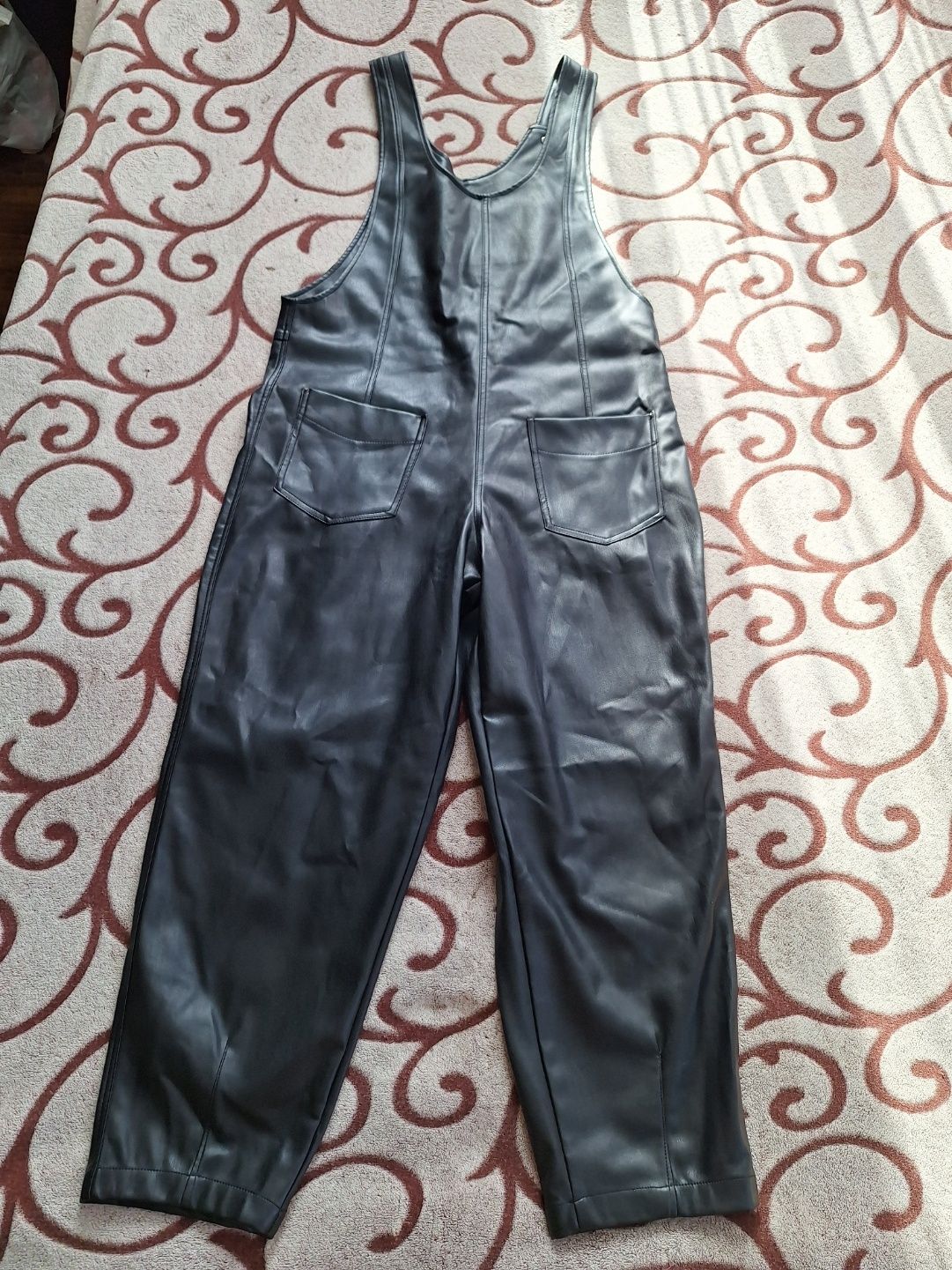 Комбинезон Zara Зара кожзам М