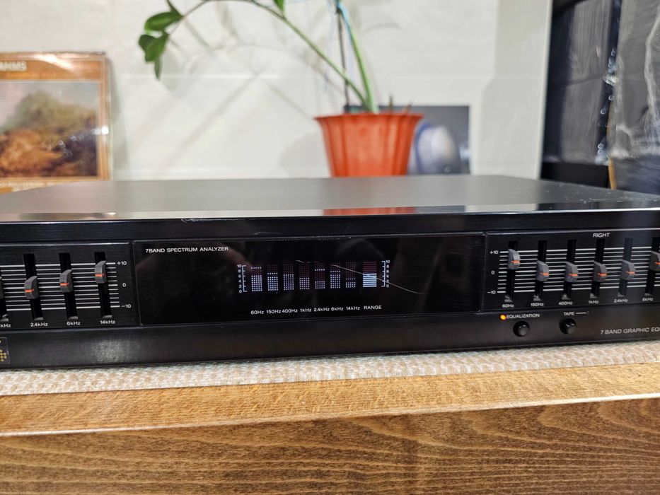 Еквалайзер Sony SEQ-411 7-Band Graphic Equalizer