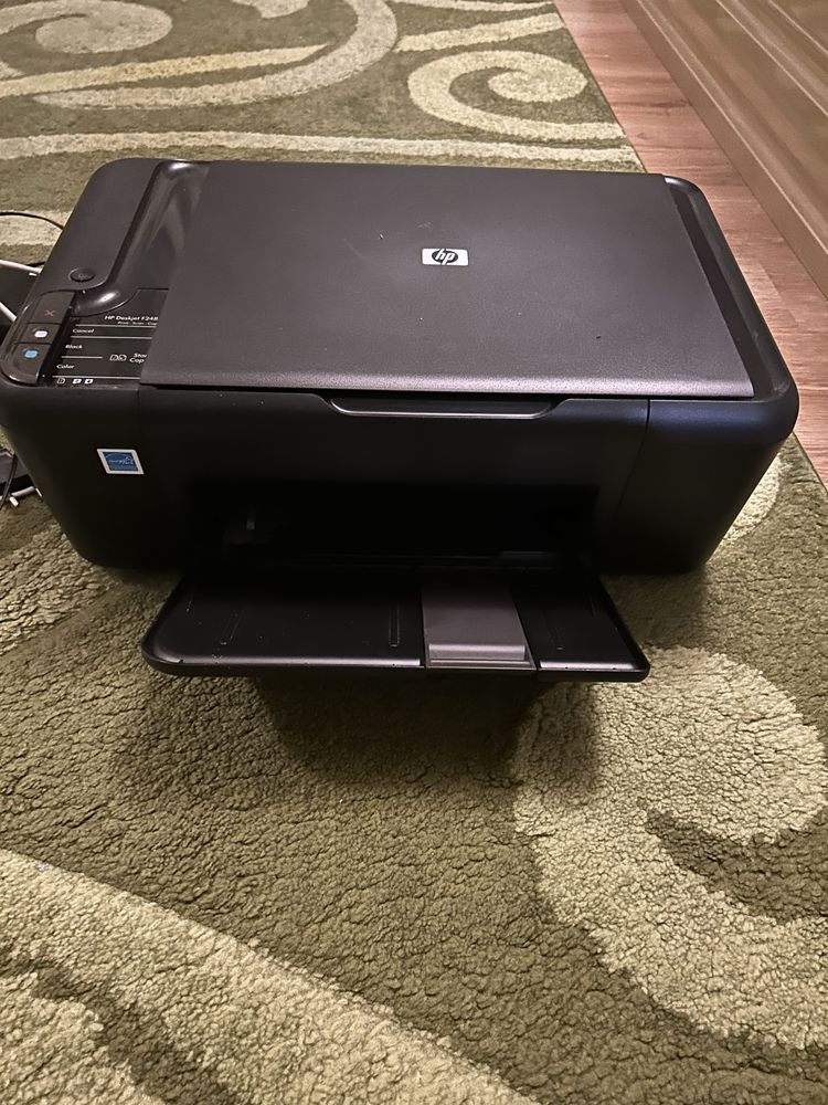 Принтер HP Deskjet F2483