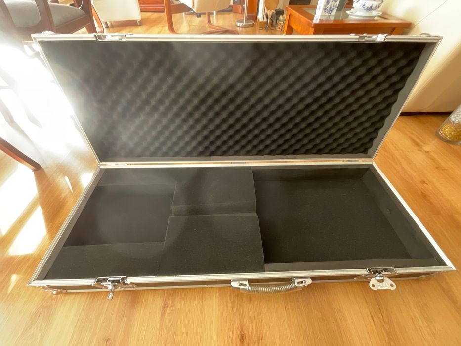 Caixa Harley Benton - Guitarra Elétrica