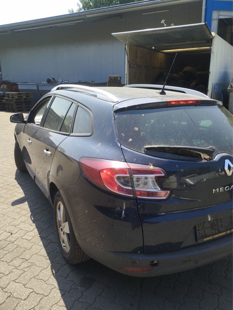 Бампер Renault Megane 3 двері крило капот дзеркало Меган 3