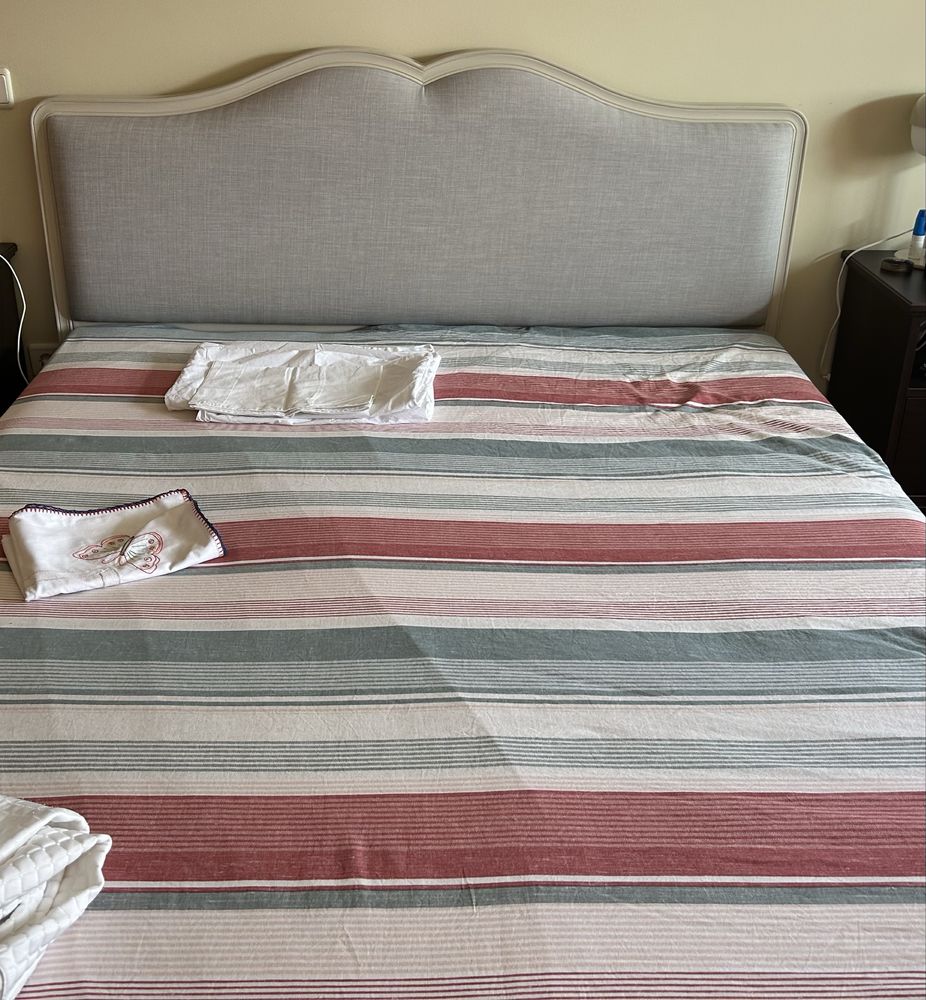 Cama casal Com estrado La Redoute  Janel 160 200
madeira maçica.