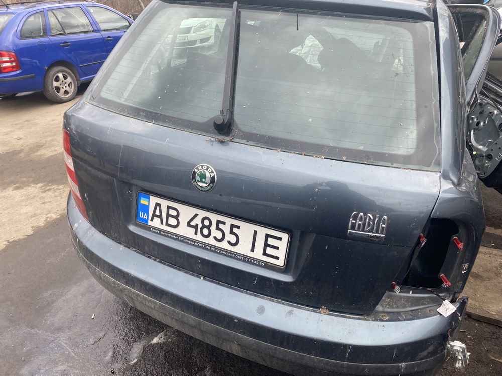 Розборка Skoda Fabia 1.4 бенз 2004 рік авторозборка шкода фабія