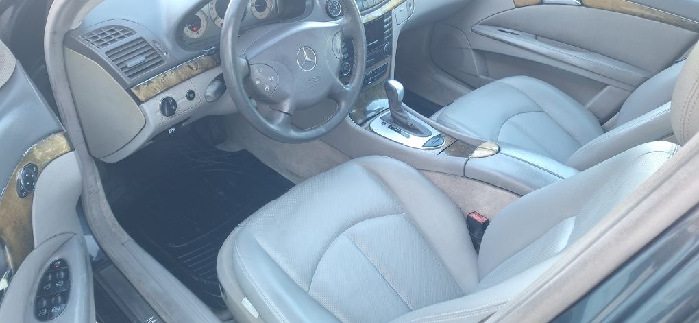 Mercedes Benz E270 CDI Avantgarde 06/2003